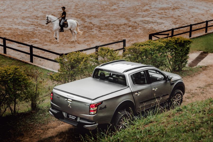  Mitsubishi L200 Triton HPE-S Outdoor 2020 года  (LA) (фото 15 из 18)